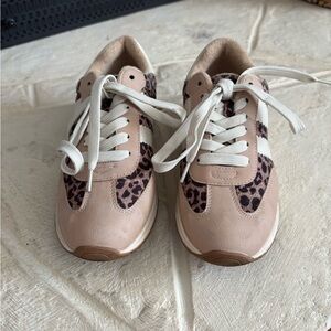 DV by Dolce Vita Beige and Leopard Sneakers